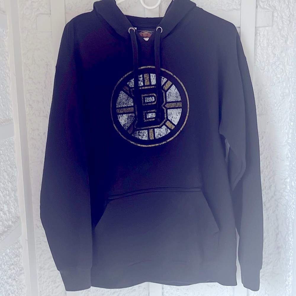 Boston Bruins Old Time men’s hockey sweatshirt jersey size Medium